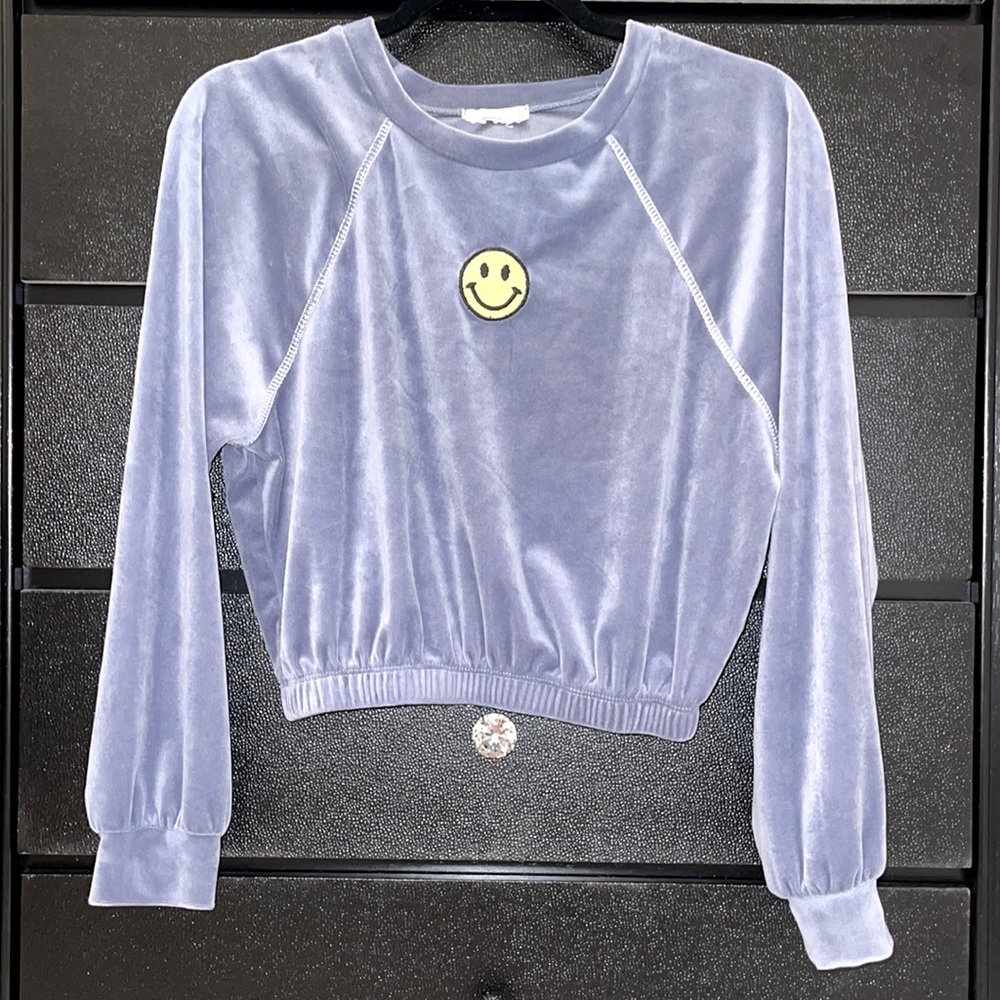 Altar’d state grey smiley face long sleeve crop top sweater size S
